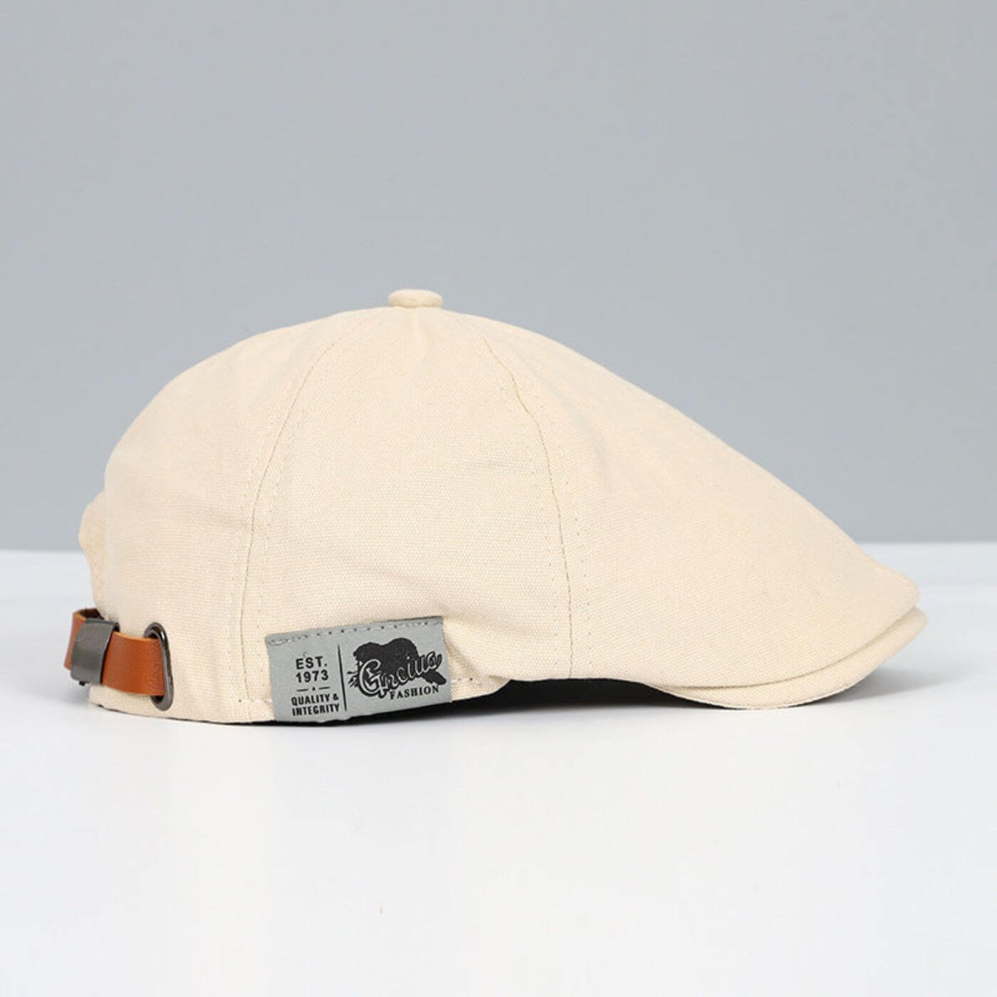 Leo Cap